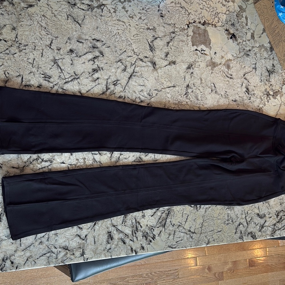 ALO airbrush high waist flutter legging